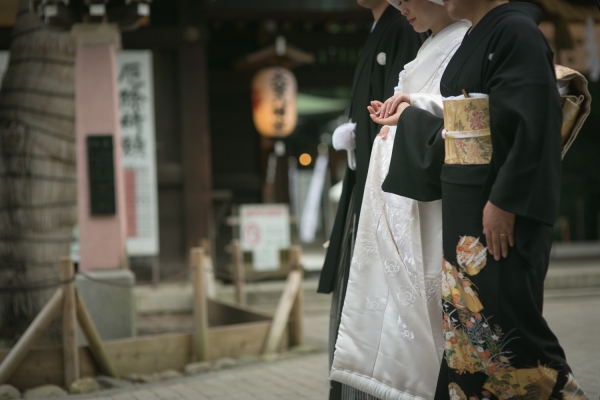 おふたりが過ごした町 神社での結婚式